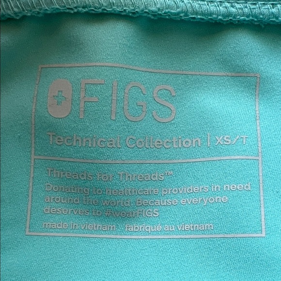 FIGS Women's Blue Scrub Top & Jogger Pants Set - Picture 5 of 6